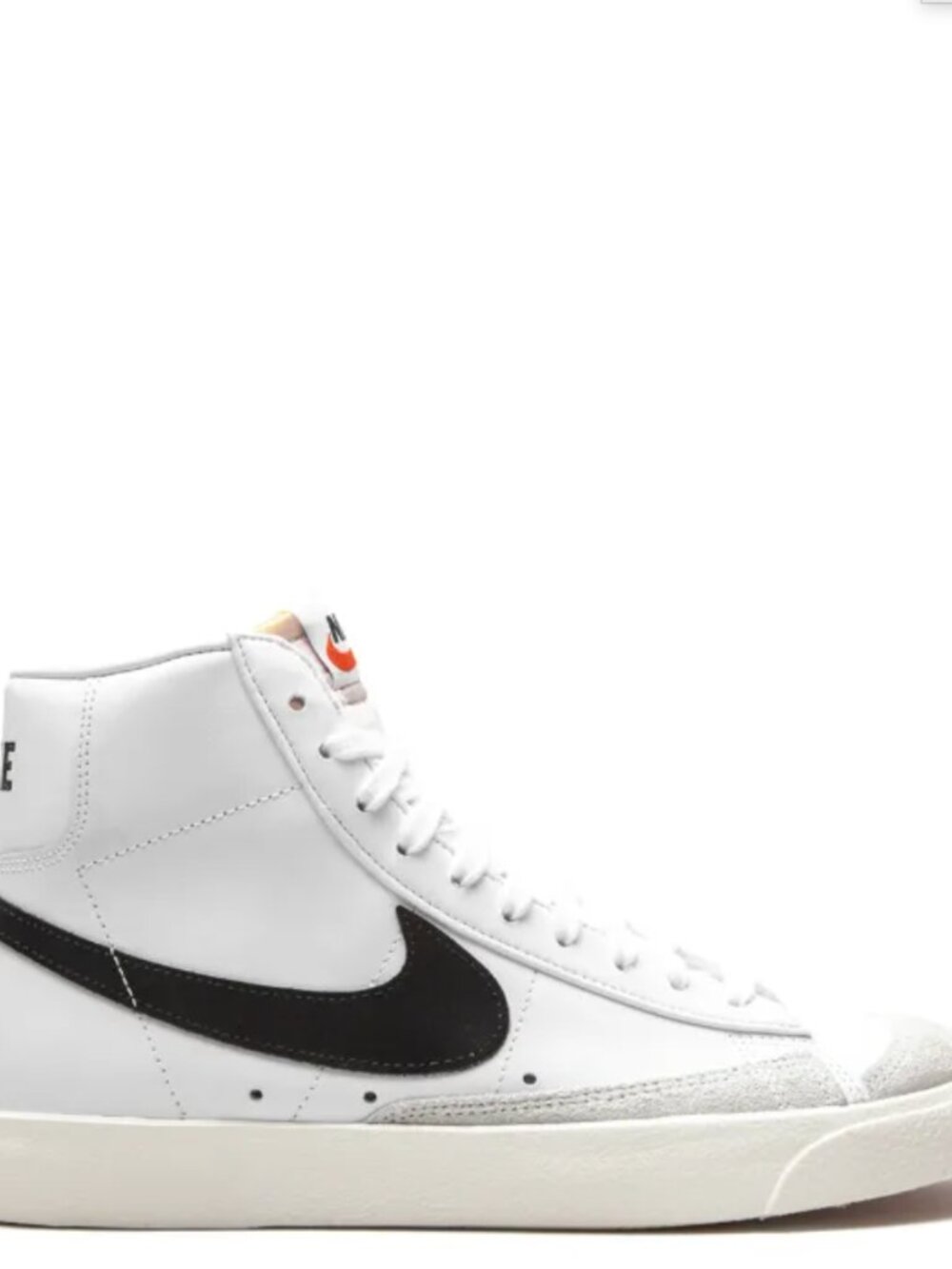 Nike Blazer Mid 77 Sneakers